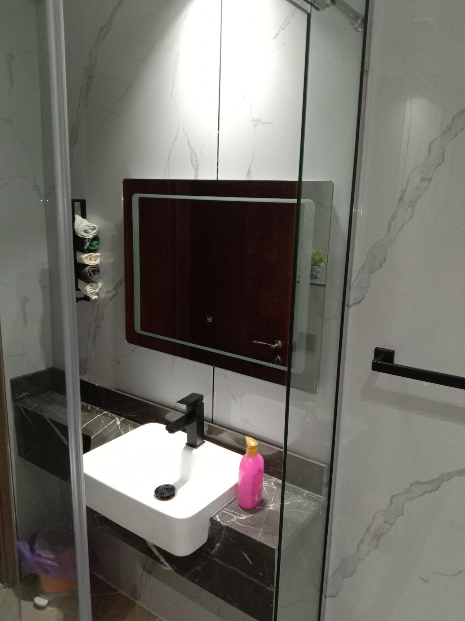 Huge Entire Apartment For Couples ,Families & Groups -Up To 5 Guests- With Free Pool, Steam & Sauna ,Jvc,Dubai Ngoại thất bức ảnh